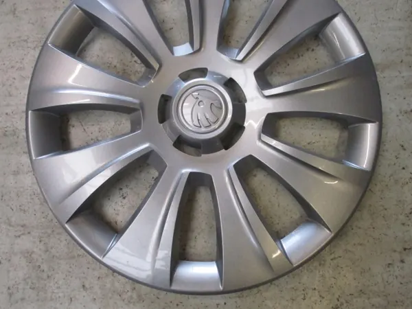 Jeu d'enjoliveurs Skoda Karoq OEM 57A601147 16" image 6