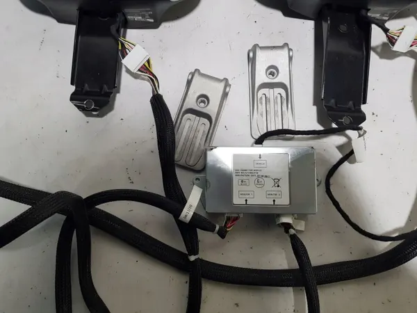 Mercedes W212 hoofdsteunmonitoren OEM A2129002705 image 4