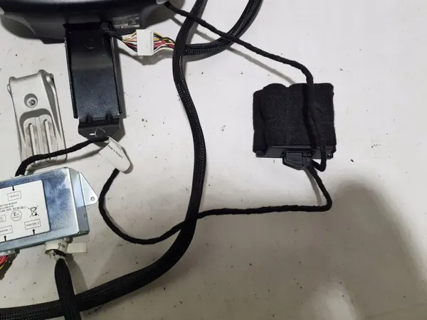 Mercedes W212 hoofdsteunmonitoren OEM A2129002705 image 5