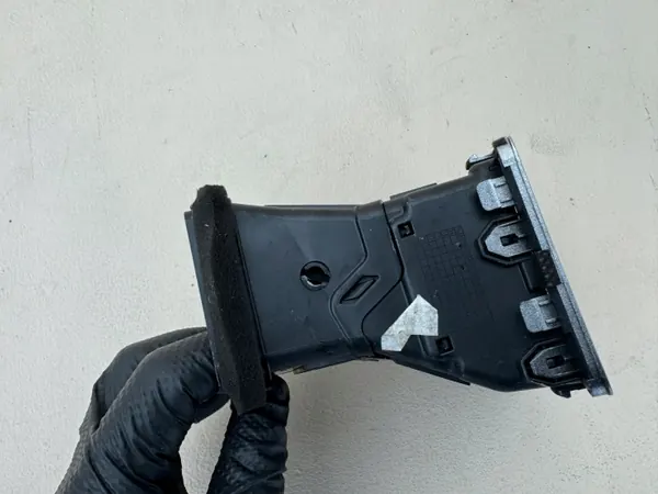 Dashboard ventilatierooster OEM 87610-59000 voor Hyundai H350 image 7