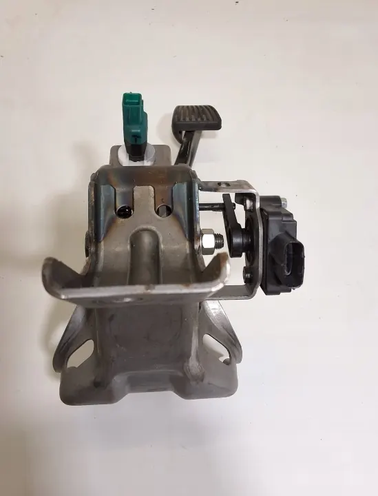 Rempedaal Hyundai Tucson OEM 32800-D7305 image 4