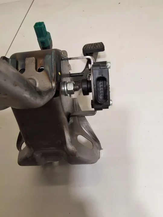 Rempedaal Hyundai Tucson OEM 32800-D7305 image 5