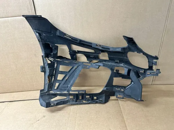 Mercedes-Benz OE A2058855502 Guia de Para-choque image 2