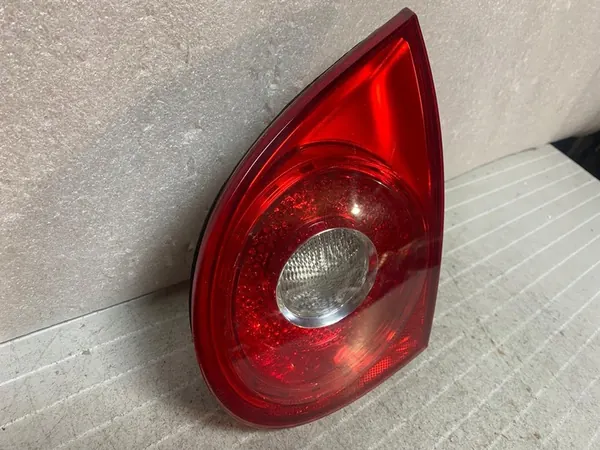 Höger baklampa VW GOLF V 1K6945094E image 2