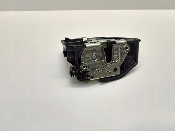 Bakre Höger Dörrlås BMW 1 E87 2004-2011 OEM 7167076 image 9