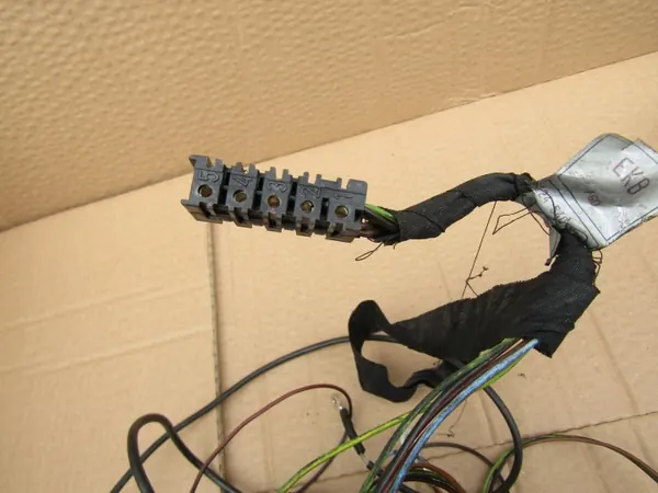 Cableado Mercedes W124 Pantalla & Sensor Temp OEM image 10