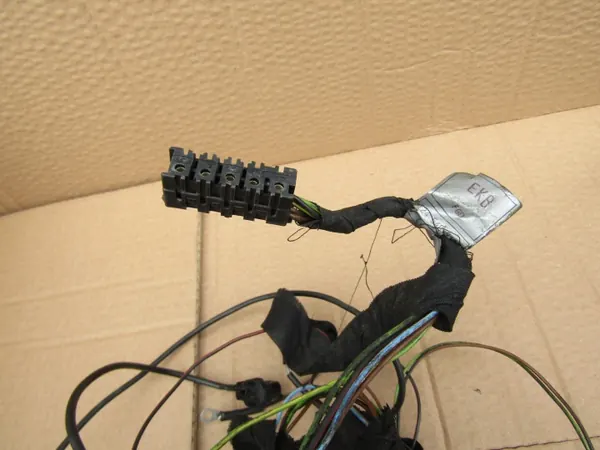 Cableado Mercedes W124 Pantalla & Sensor Temp OEM image 9