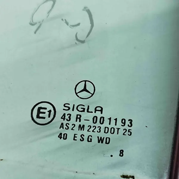 Ventana trasera derecha usada OEM A1706700410 Mercedes-Benz SLK image 5