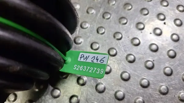 Linke Vorderachswelle OEM S26372739 - Gebraucht image 6