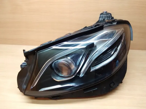 MERCEDES W213 MULTIBEAM LED LINKER KOPLAMP A2139062506KZ image 2