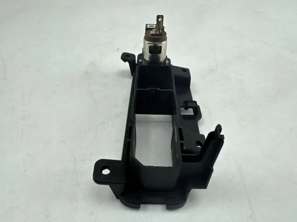 Hyundai Tucson IV Etutupakansytytinpaneeli OEM LAA19462 image 7