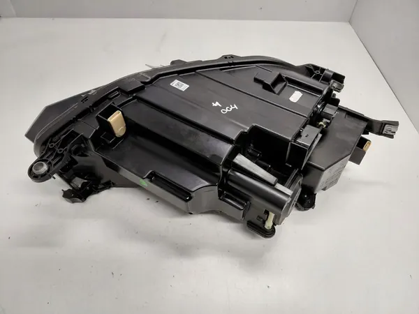 VW T-Cross Lift LED vasen lamppu image 4