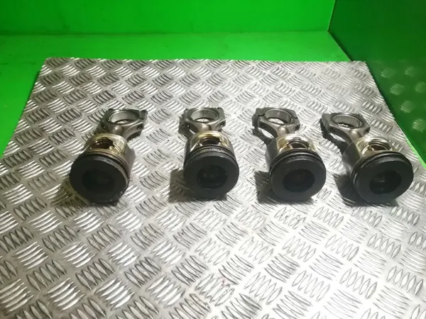BMW F20 F30 F10 F15 2.0D N47D20C Kolvstänger OEM image 2