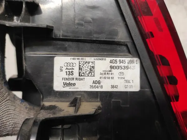 AUDI A6 C7 LIFT 14- Luz trasera derecha Sedan image 6