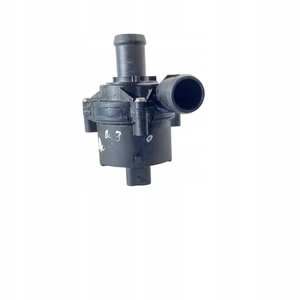 Vattenpump Audi Q3 F3 2022 image 3