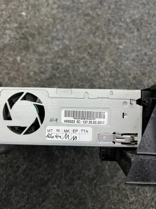 Lector GPS OEM 8T1035652G para Audi A4 B8 image 7