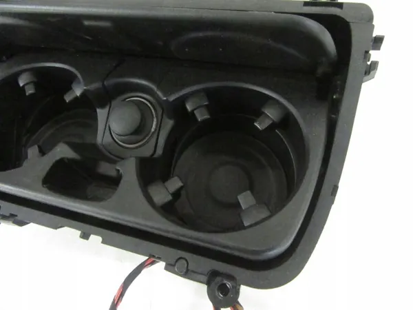 Insert Porte-gobelet OEM 9206401 pour BMW F10 F11 image 3