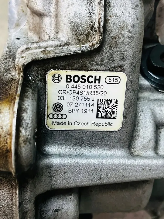 VW T5 2.0 TDI Kraftstoffpumpe 03L130755J image 4