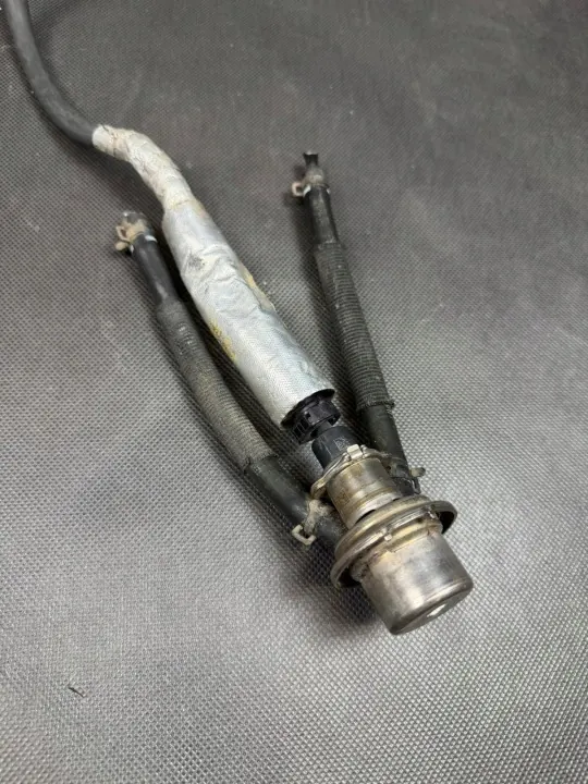 AdBlue-suutin OEM A0004901113 Mercedes C-luokalle image 4
