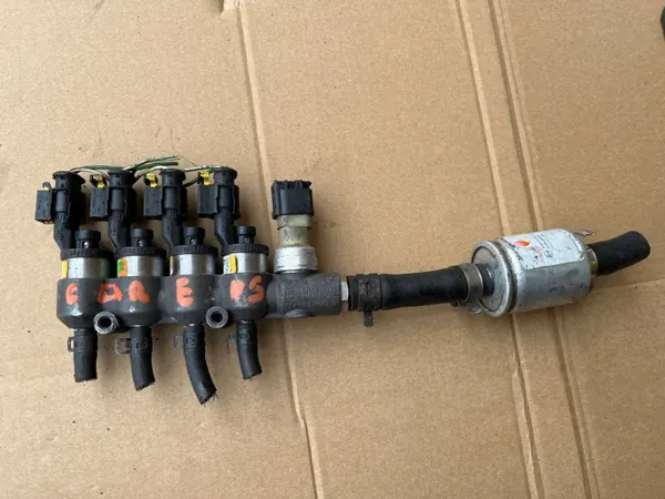 Rampe d'injection GPL OEM 67R-010185 Kia Carens image 2