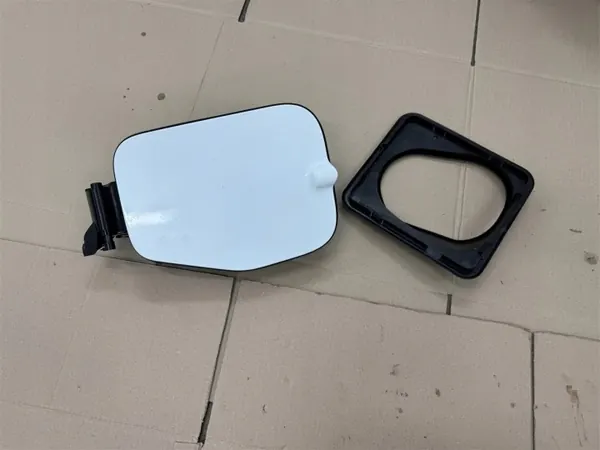 Kraftstoffklappe OEM R2X6S405B84-A für Ford Courier MK3 image 2