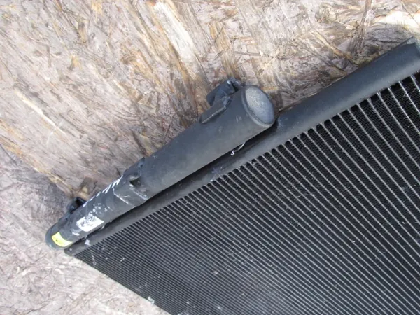 A/C-kondensaattori Maserati Ghibli III 3.0 V6 2016 670009820 image 4