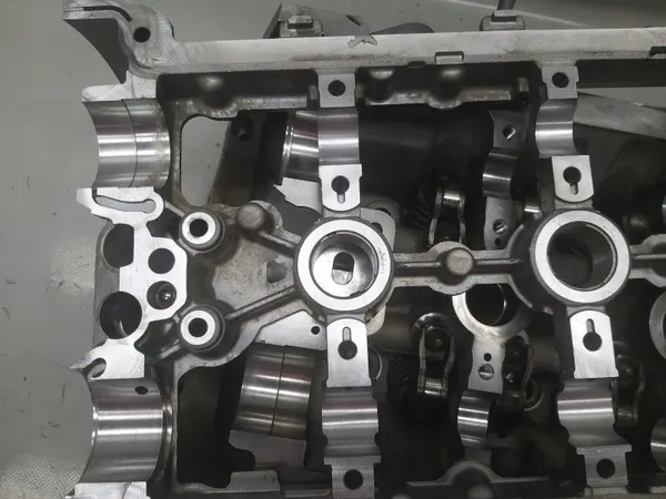 Cabeça do Cilindro Direita OEM 06E103404M 3.0 TFSI image 10