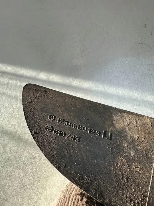 Rejilla Delantera Mercedes W123 1238880123 image 5