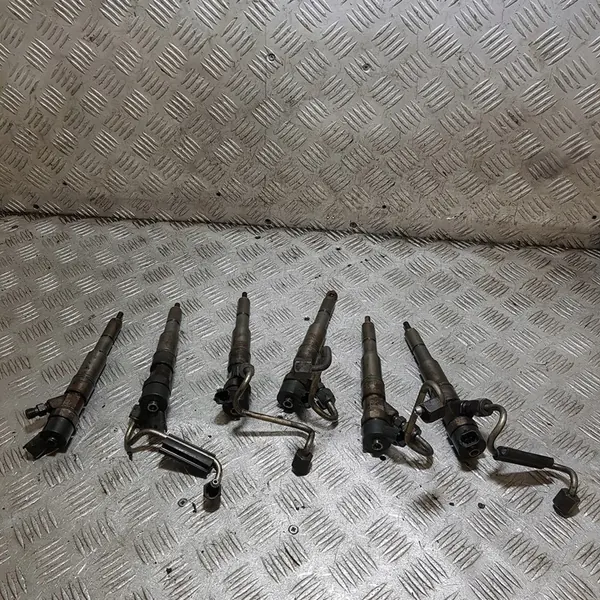 Conjunto de injetores BMW E39 image 3