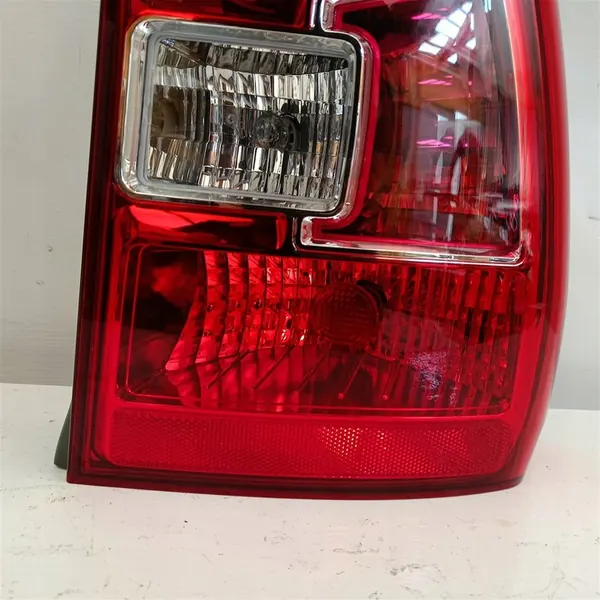 Luz Trasera Derecha Kia Sportage II 2008-2010 image 4