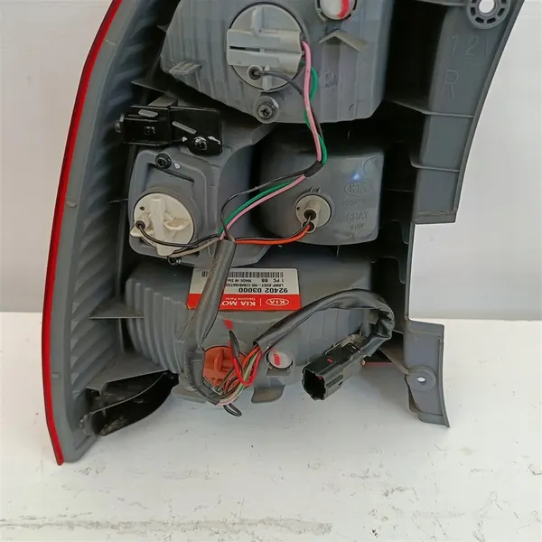 Luz Trasera Derecha Kia Sportage II 2008-2010 image 6