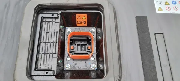 Batterie OEM 68394027AG pour Chrysler Pacifica 2018 image 6