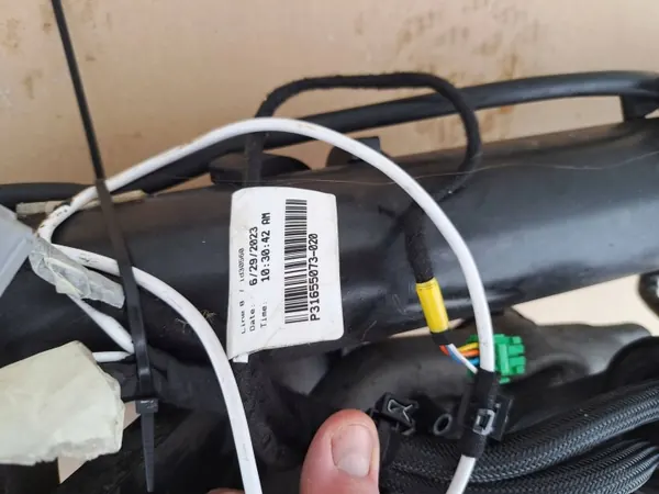 Sähköinen taitettava hinauskoukku OEM 32351384 - Volvo XC60 II image 8