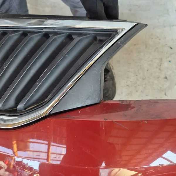 Paraurti anteriore SKODA RAPID 12-17 image 10