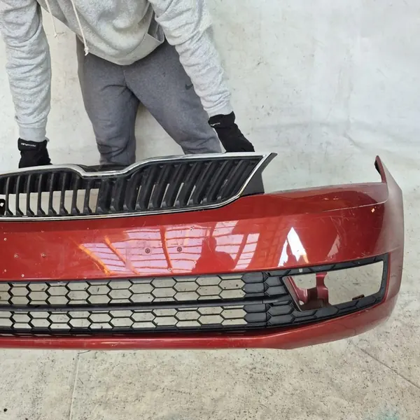 Paraurti anteriore SKODA RAPID 12-17 image 4