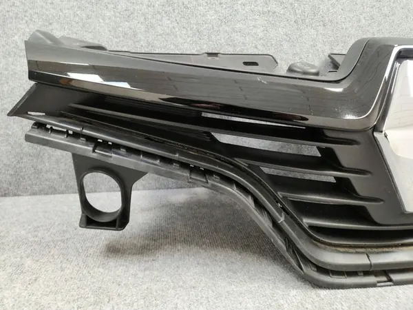 Bumper Grille Cover - Renault Captur 2013-2017 623102335R image 5