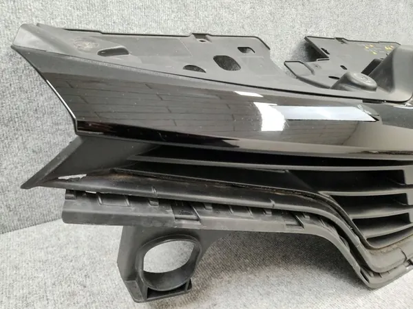 Bumper Grille Cover - Renault Captur 2013-2017 623102335R image 6
