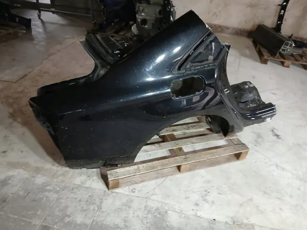 Audi A8 S8 D4 4H Lift Taka Oikea Lokasuoja LY9T image 2