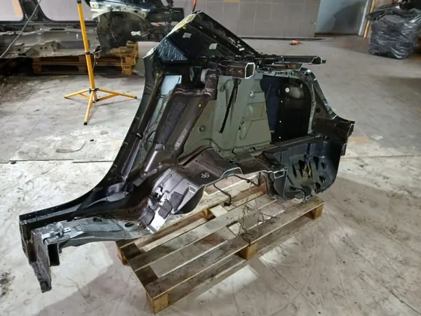 Audi A8 S8 D4 4H Lift Taka Oikea Lokasuoja LY9T image 8