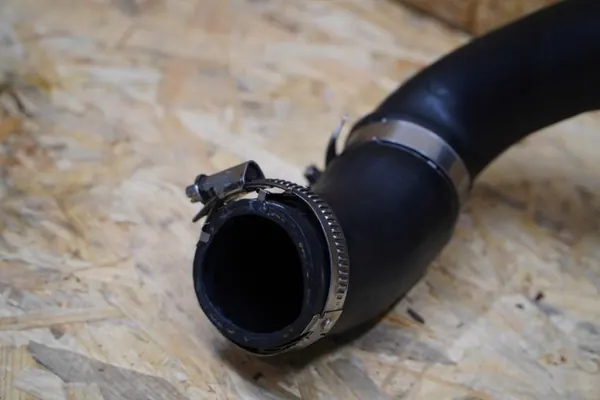 Tubería Intercooler Audi A3 8V S3 2.0 TFSI OEM 5Q0145840B image 2