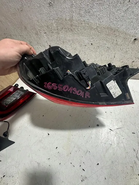 HÖGER BAKLJUS RENAULT TALISMAN SEDAN 265501301R image 4