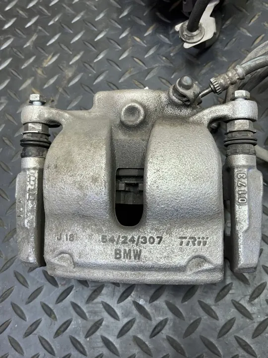 Set Bromsskivor & Bromsok OEM Fram & Bak BMW G20 image 9