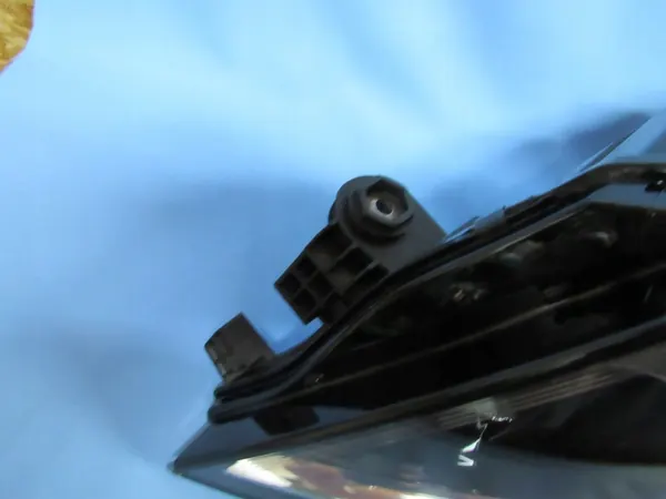 Farol esquerdo Skoda Octavia III Lift Full LED image 5