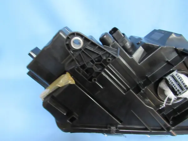 Farol esquerdo Skoda Octavia III Lift Full LED image 8