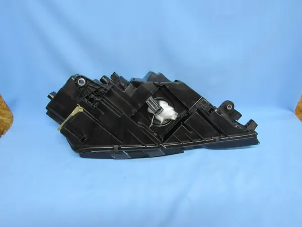 Farol esquerdo Skoda Octavia III Lift Full LED image 9