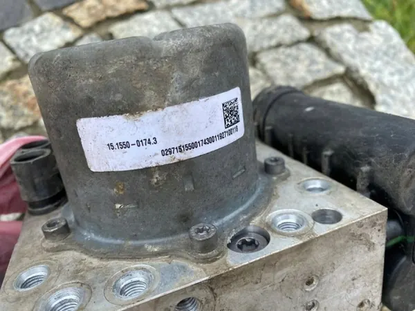 Pompe compresseur Air Matic Mercedes 167 GLE 1673208504 image 5