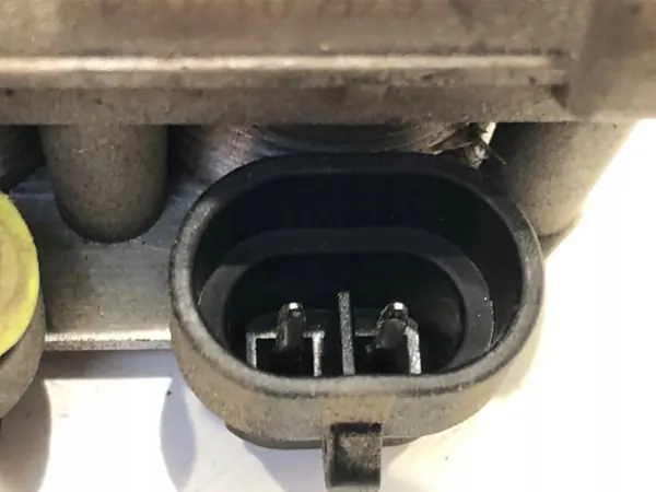 Inyector GLP OEM 67R-017064 - Inyector de Gas Usado image 4