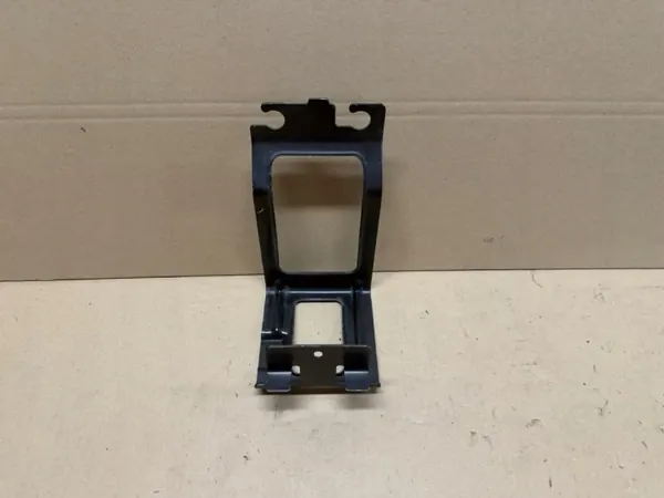 Opel Mokka B Radiatorbevestiging OEM 348650E00 image 2