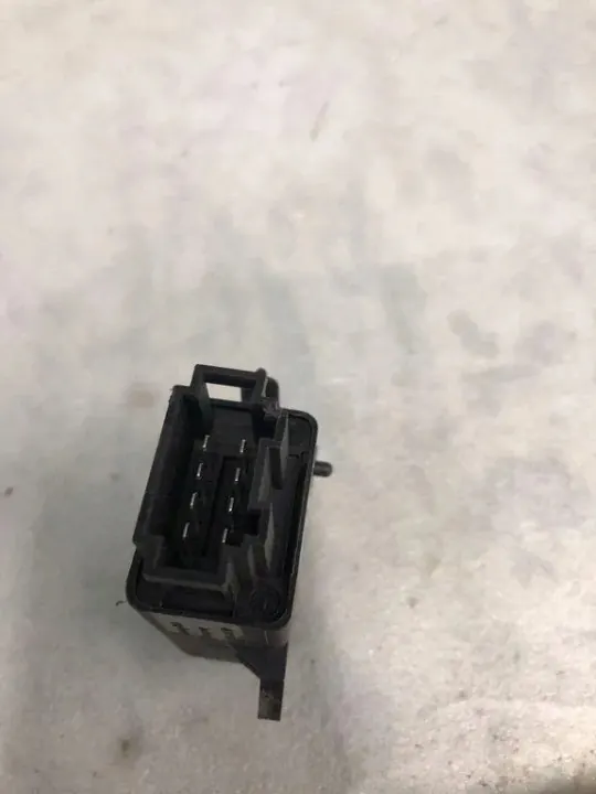 SEAT Rele OEM 2Q0959772 ARONA KJ7 1.0L:lle image 3