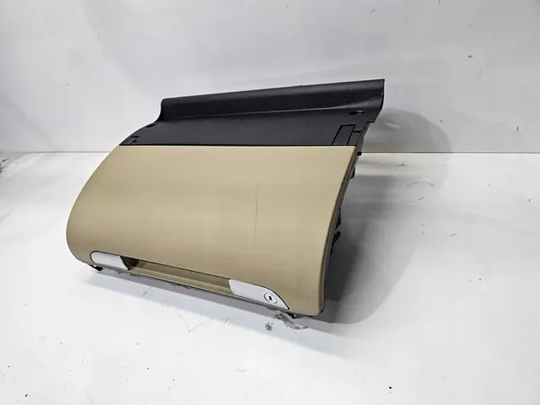 Matkustajatilat Audi A3 8P Lift 8P1857035A 8C1 Kerman image 3